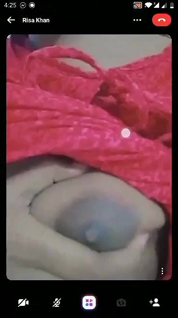 first time boobs show and nude selfie viral cute girl