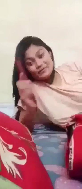 Indian lesbian sisters exposing big boobs viral MMS