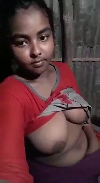 tribal Bengali sex girl selfie showing boobs