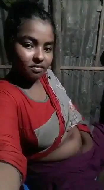tribal Bengali sex girl selfie showing boobs