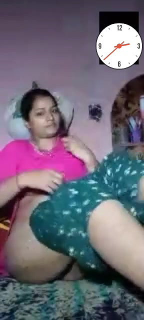 girlfriend Indian pussy pics and viral nude clip