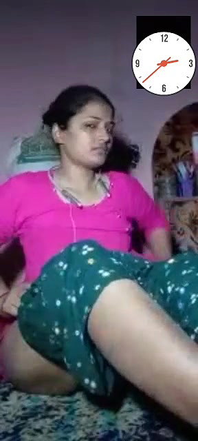 girlfriend Indian pussy pics and viral nude clip