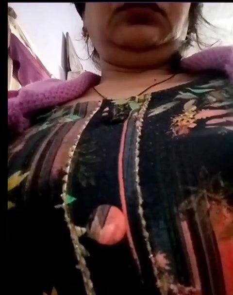 mature aunty striptease huge ass show desi fsiblog