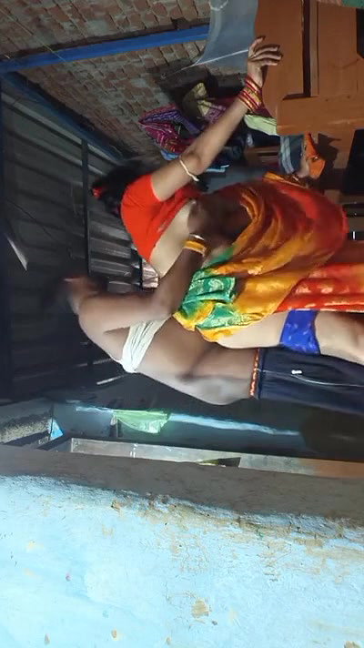 moaning bhabhi sex in saree in standing viral xxx