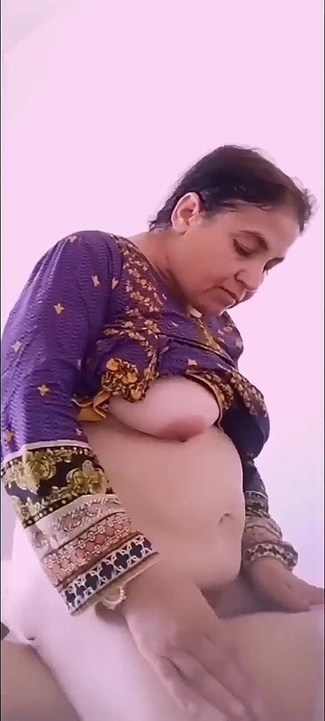 mature bhabhi sex riding dick with thumbs up shown