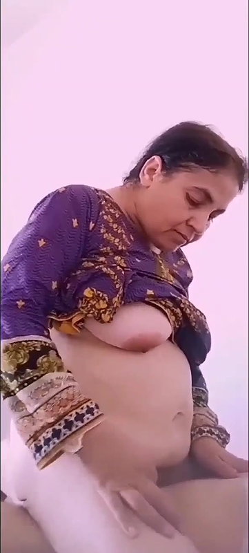 mature bhabhi sex riding dick with thumbs up shown