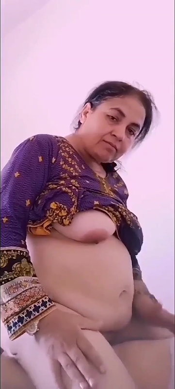 mature bhabhi sex riding dick with thumbs up shown