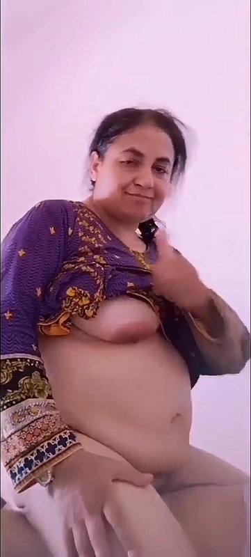 mature bhabhi sex riding dick with thumbs up shown