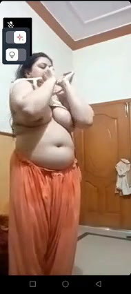 desi aunty video call sex chat viral dress change