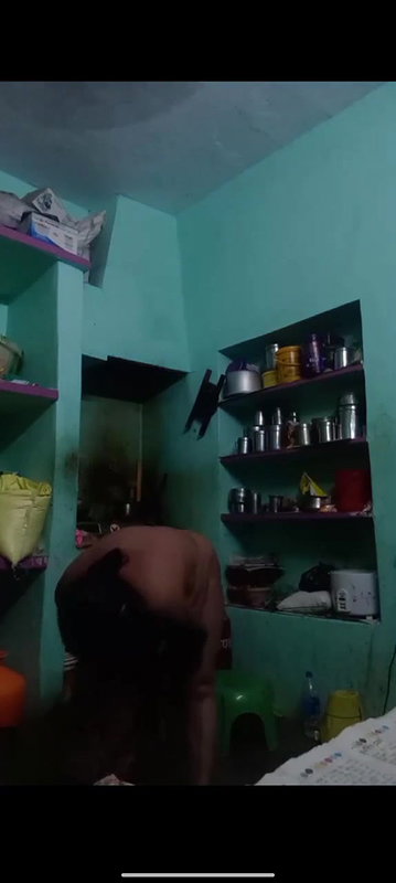 young mom dress change after viral nude bath