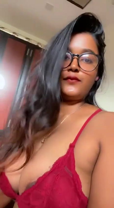 Indian girl areola slip nude pics and roleplay clip