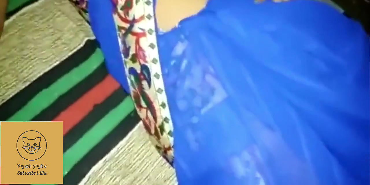 Padosi bhabhi yogita ko raat me akele ghar pe bula kar Dogistyle me choda