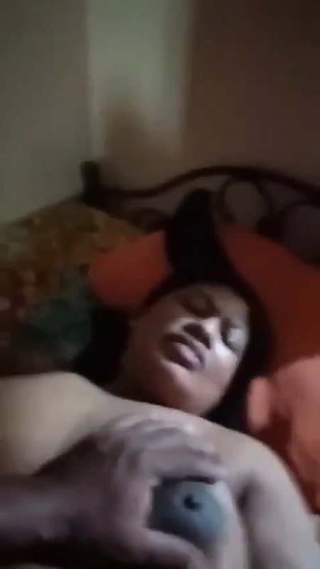 mature mallu aunty boob press and black pussy fuck