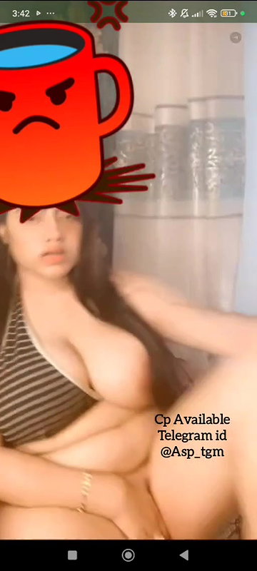 Chamet Big Boobs Girl Putting Toy Inside Pussy