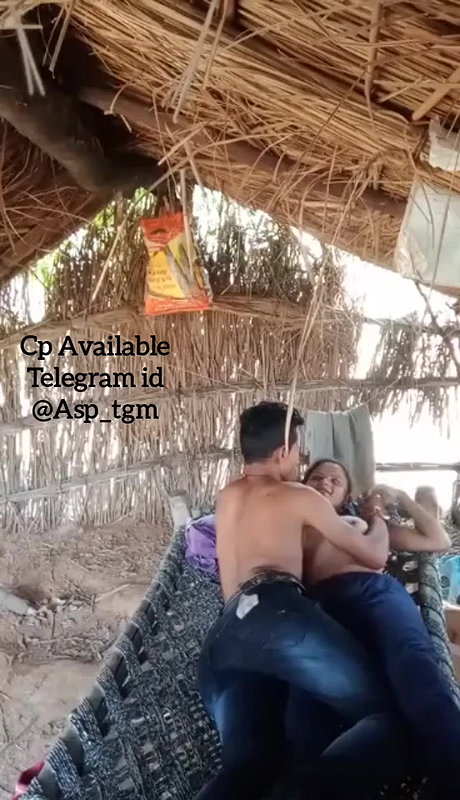 Khet Wale Room Me Girlfriend Ko Choda