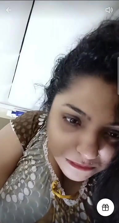 ndian Mallu milf actress influencer stripping nude