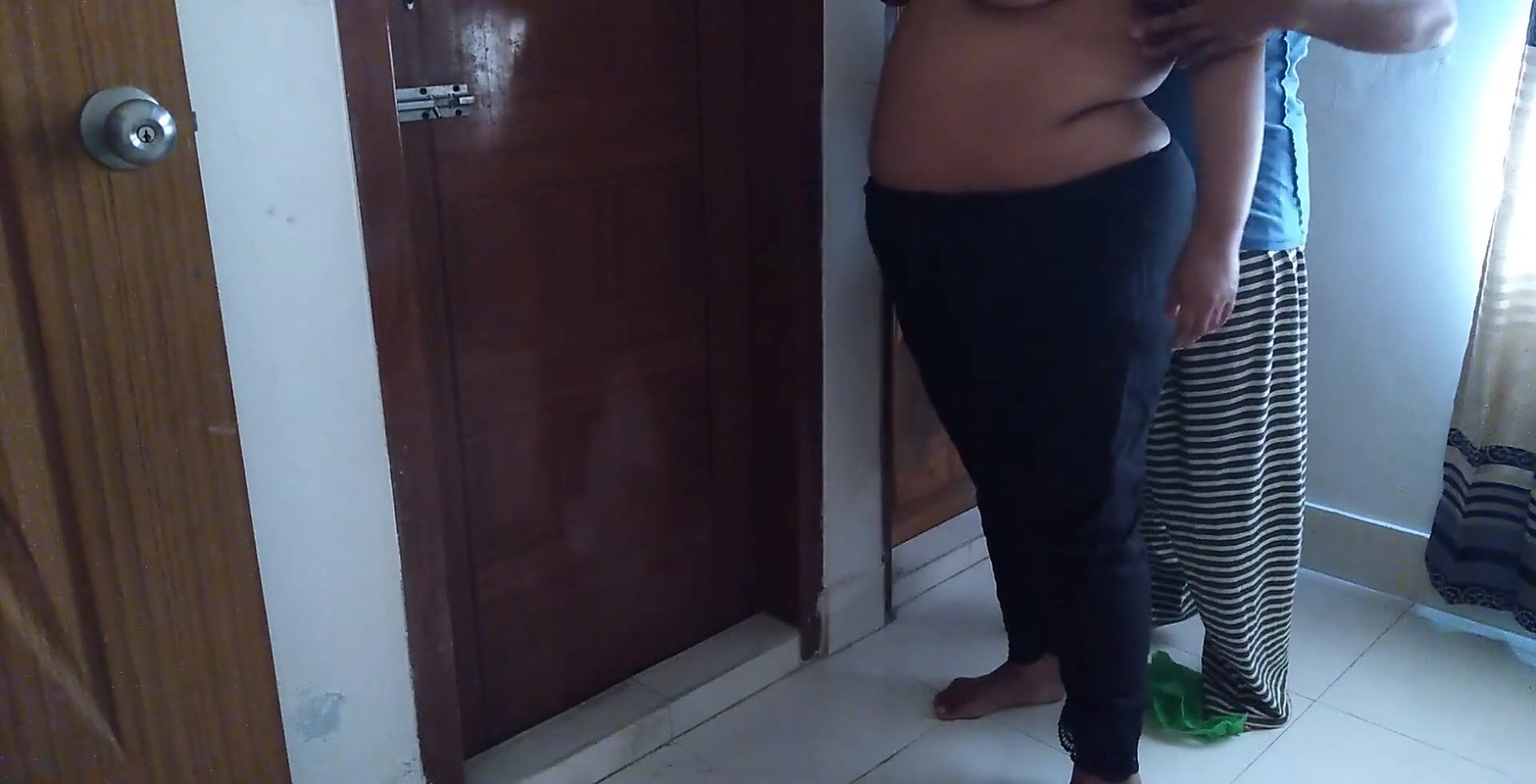 Sexy Maid ko Mast Chudai Malik ka Beta (Big tits Gujarati sexy maid fucked by owner while cleaning house) Huge Ass Fuck