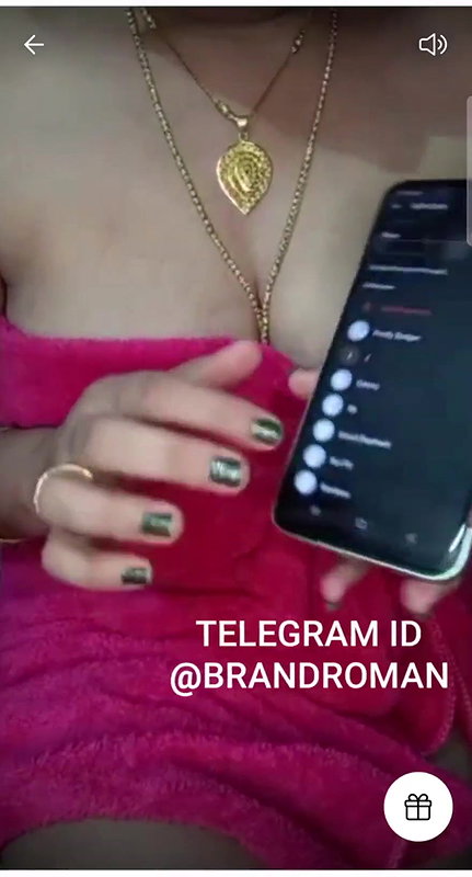 tango girl Rani 4U nude show