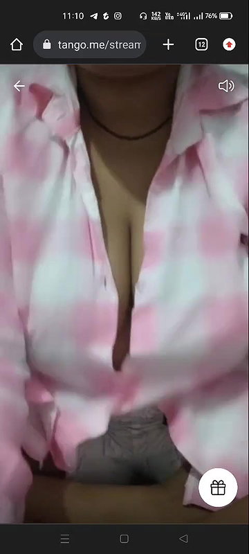 tango girl jennifer boob