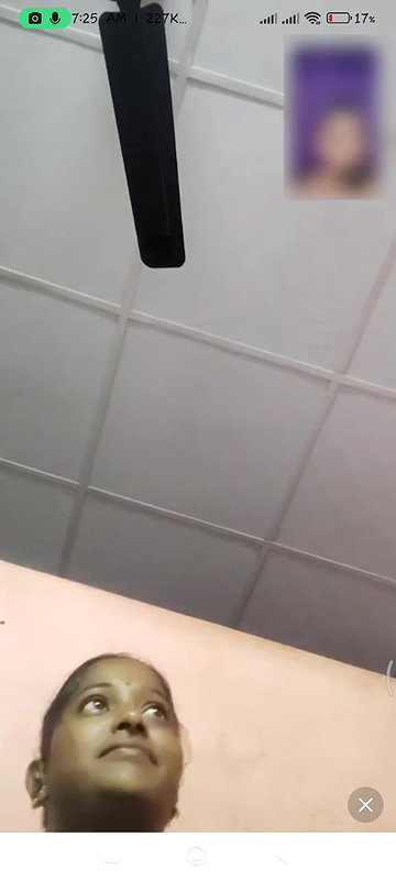 chubby dusky bhabhi boob dikhayi