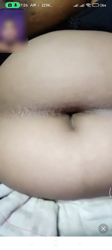 chubby dusky bhabhi boob dikhayi