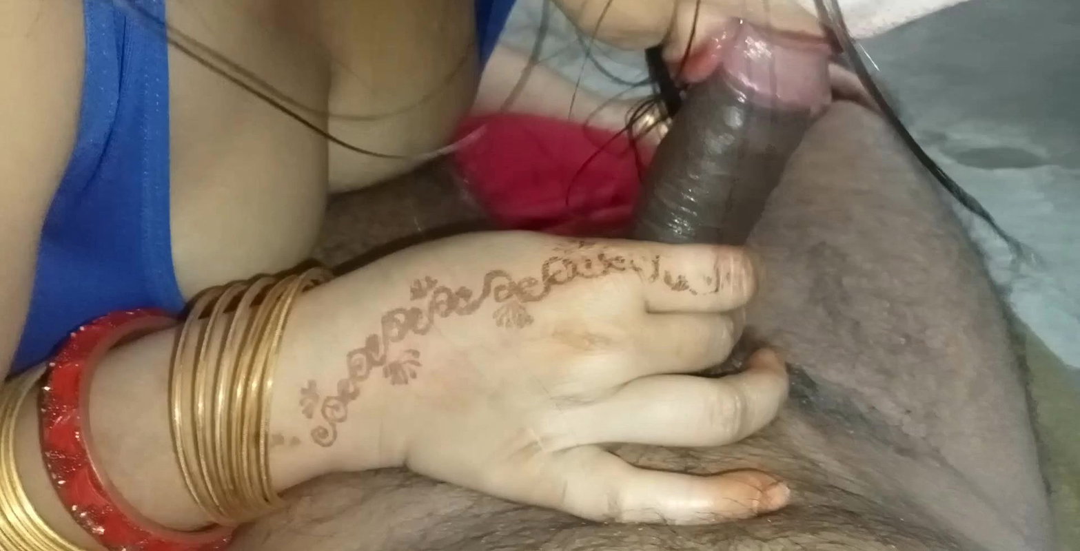 Tamil girl Hot Sucking cock boyfriend – cum in mouth real indian homemade Part2(Hindi Audio)