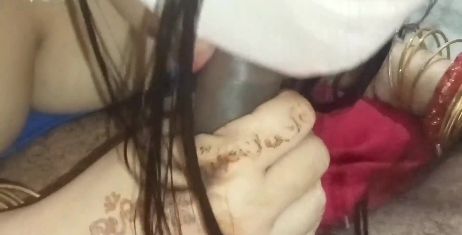 Tamil girl Hot Sucking cock boyfriend – cum in mouth real indian homemade(Hindi Audio)