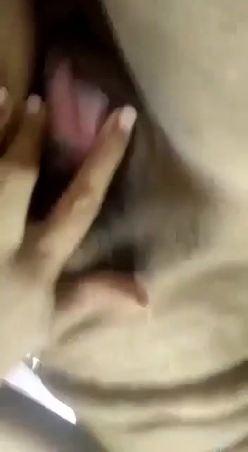 slim Bengali Boudi nude pics and viral videos