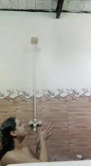 daily morning routine bhabhi nude bath viral MMS