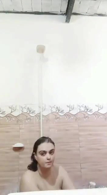 daily morning routine bhabhi nude bath viral MMS