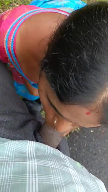 mature bhabhi outdoor sex and blowjob viral MMS