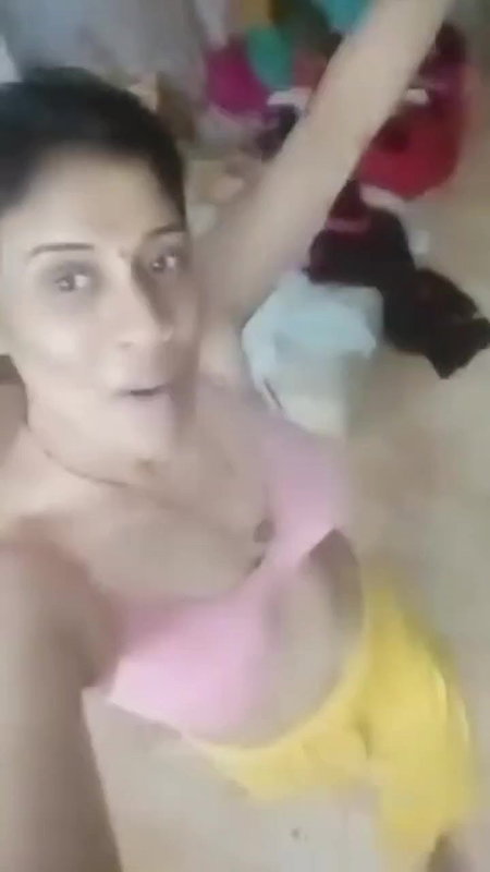 Tamil aunty nude selfie in viral FSI xxx MMS