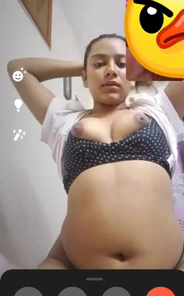 boobs show in bra by viral live cam Desi girl