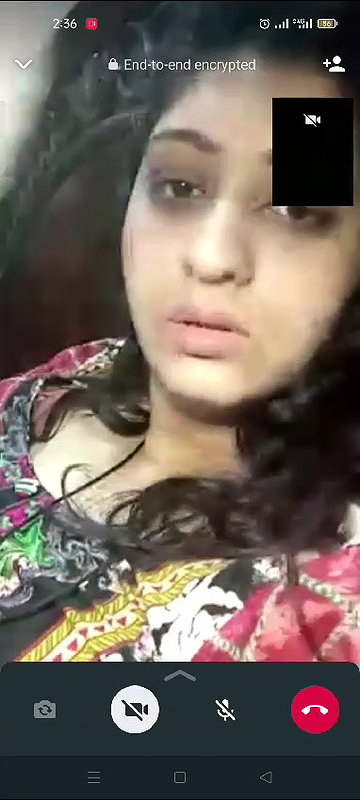 Pakistani girlfriend WhatsApp video call big boobs