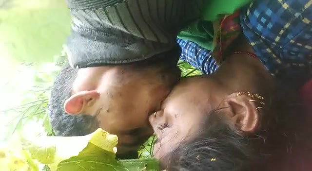 neighbor Hindi sex bhabhi viral fucking in jungle
