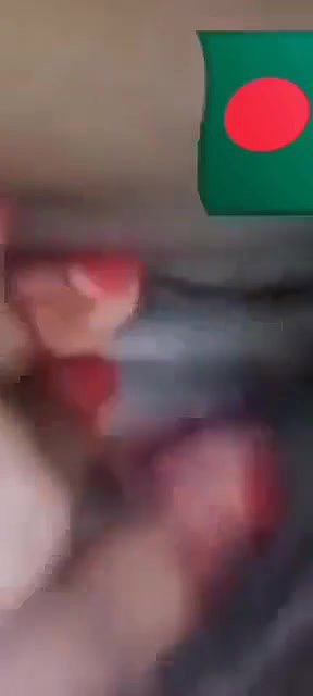 Bangladeshi boudi video call sex showing nude body