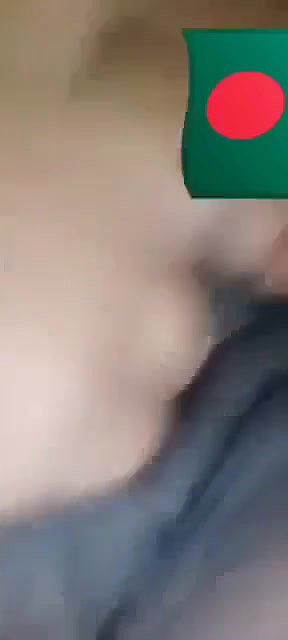 Bangladeshi boudi video call sex showing nude body