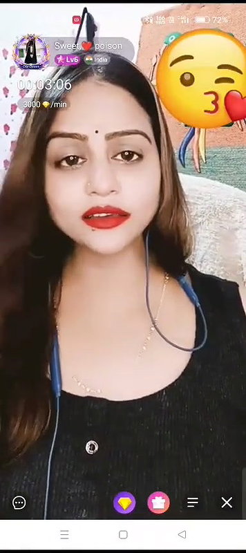 Tango MILF sweet poison big boobs showing with face