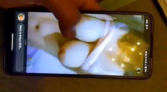 young paid cam slut showing big boobs and pussy