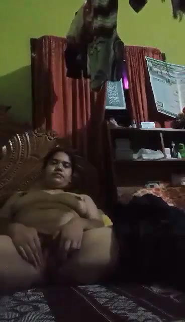divorced bhabhi naked Indian fingering in horniness