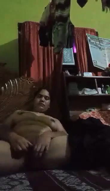 divorced bhabhi naked Indian fingering in horniness