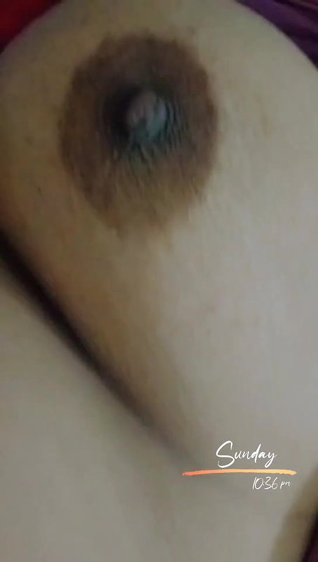 Indian girl in glasses nude photos and viral MMS