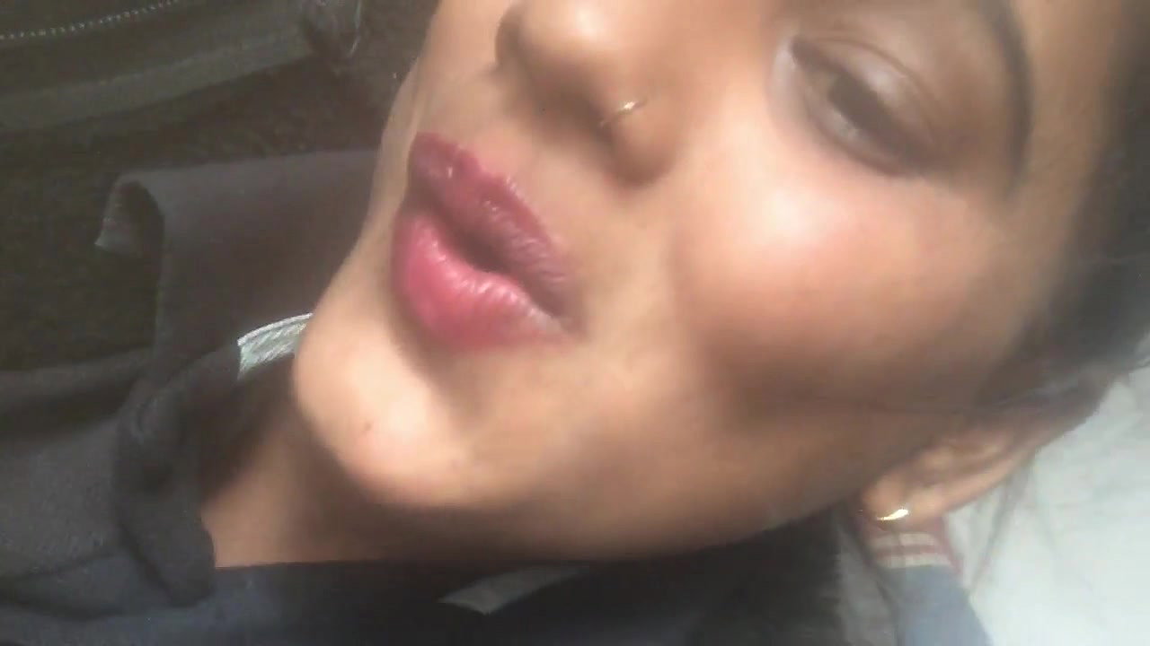 FSI xxx bhabhi pussy masturbation with finger lick