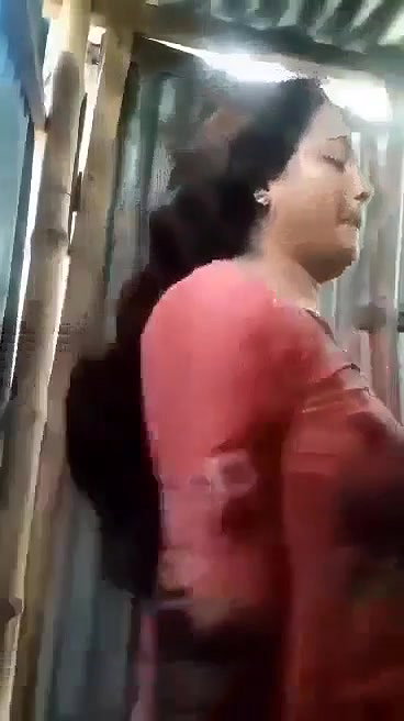 Village Sexy Wife Bathing