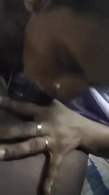 saree moved boobs show of mature bhabhi viral MMS 1