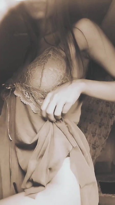 Apollo clinic nurse viral big boobs showing