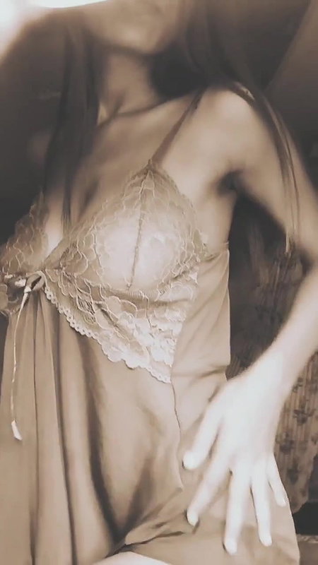 Apollo clinic nurse viral big boobs showing