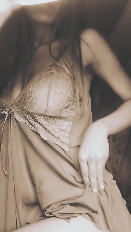 Apollo clinic nurse viral big boobs showing