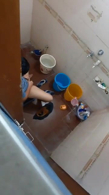 sister nude bath caught on viral hidden cam