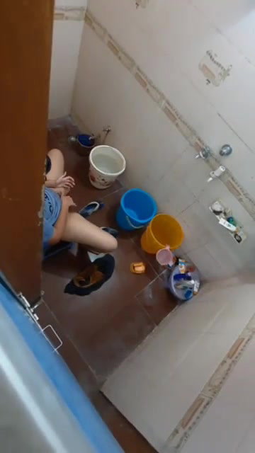 sister nude bath caught on viral hidden cam